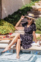 Load image into Gallery viewer, FALSE