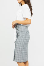 Load image into Gallery viewer, Beverly Plaid Skirt in Grey