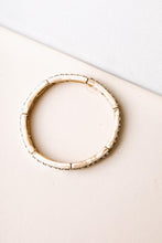 Load image into Gallery viewer, Crystal Quartz Detail Bracelet
