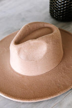 Load image into Gallery viewer, Morrison Wide Brim Hat in Taupe
