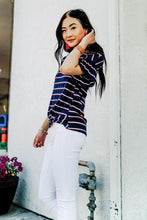 Load image into Gallery viewer, Independent Ruffle Sleeve Top
